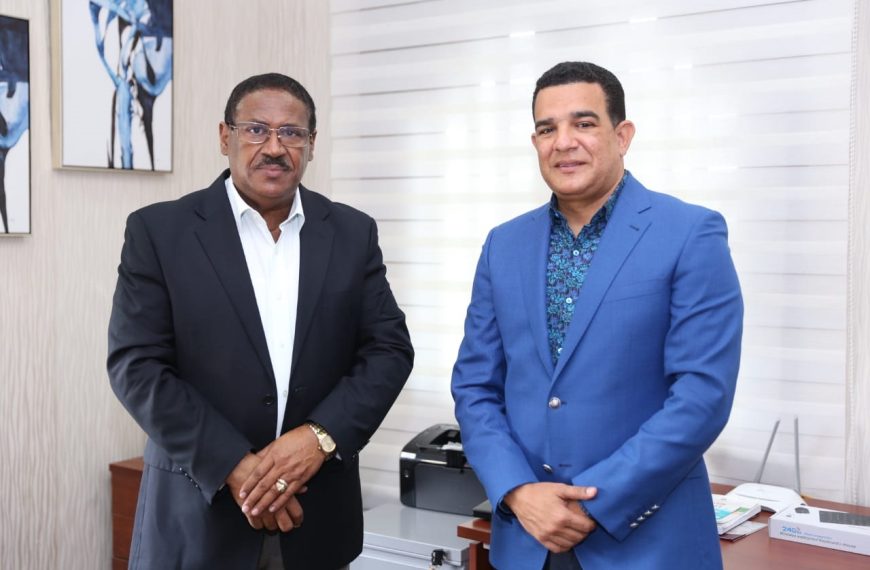 Director SRSM recibe visita empresario Richard Ortiz