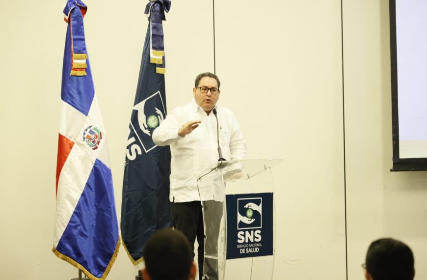 Director SNS resalta aumento de 15% en prestaci&oacute;n servicios hospitales Regional Metropolitana en 2022