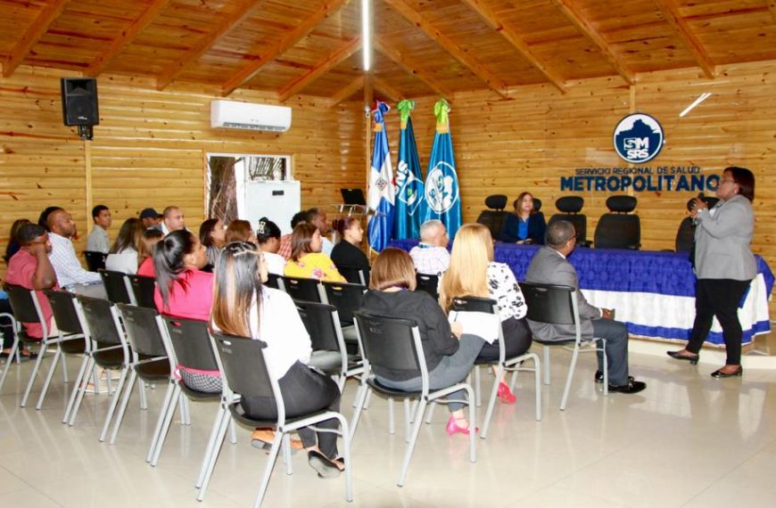 Colaboradores SRSM se capacitan sobre Seguros y Riesgos Laborales con IDOPPRIL