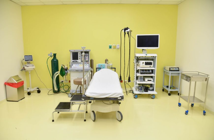 Ciudad Sanitaria Luis E. Aybar inicia servicios de Fisioterapia y Endoscop&iacute;a/ Colonoscop&iacute;a
