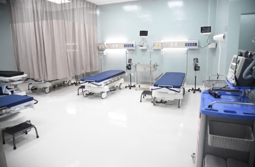 El SNS fortalece hospitales Red P&uacute;blica ante asueto Semana Santa