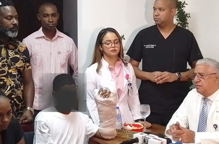 Hospital Gautier da el alta m&eacute;dica a adolescente reimplant&oacute; mano amputada