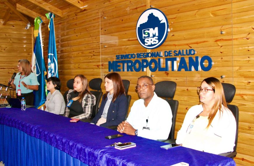 Capacitan a colaboradores del SRSM sobre Violencia de G&eacute;nero e Intrafamiliar