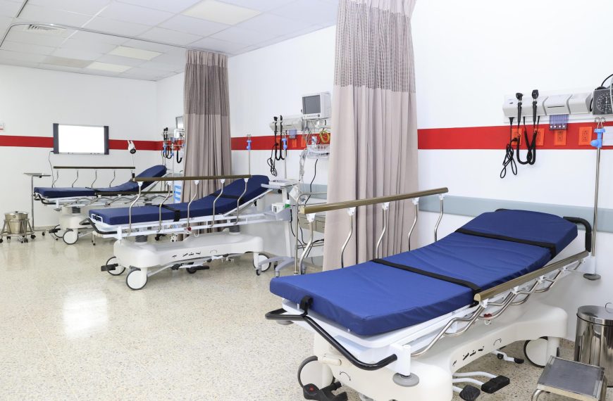 SNS refuerza Emergencias hospitales del Este por feriado D&iacute;a de La Altagracia