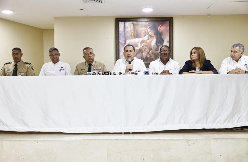 Directores SNS y Migraci&oacute;n supervisan aplicaci&oacute;n protocolo de atenci&oacute;n a pacientes extranjeros