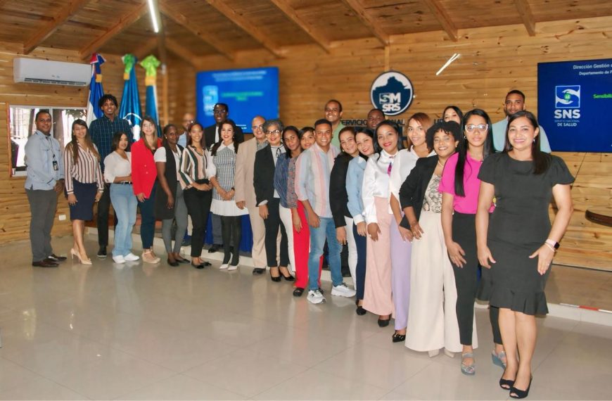 SNS Y SRSO capacitan a colaboradores sobre Sensibilizaci&oacute;n en la Gesti&oacute;n de Residuos Peligrosos