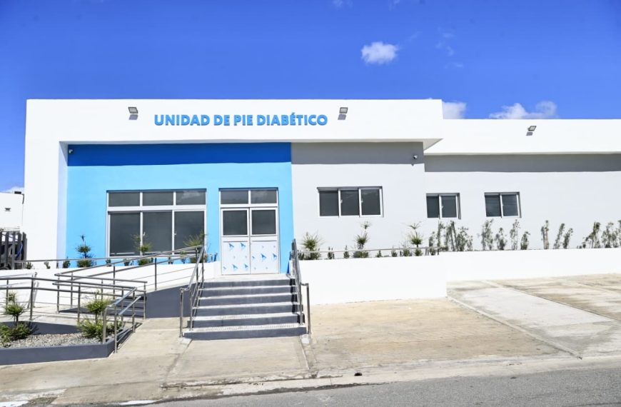 Vicepresidencia y SNS entregan remozamiento Emergencia y Unidad de Pie Diab&eacute;tico en Hospital Nuestra Se&ntilde;ora de Regla en Ban&iacute;