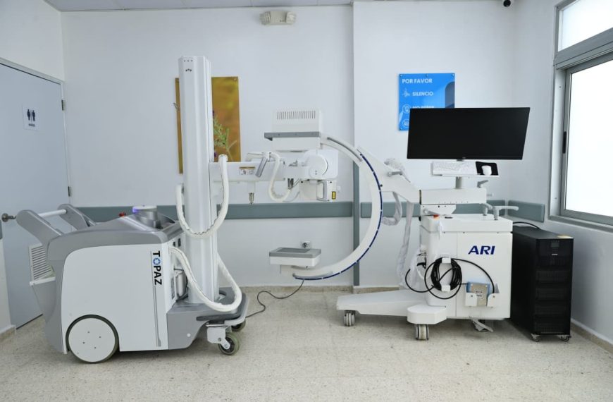 Dr. Landr&oacute;n supervisa hospitales de Maim&oacute;n, Cevicos y Cotu&iacute; para fortalecer atenci&oacute;n de salud m&aacute;s humana y digna