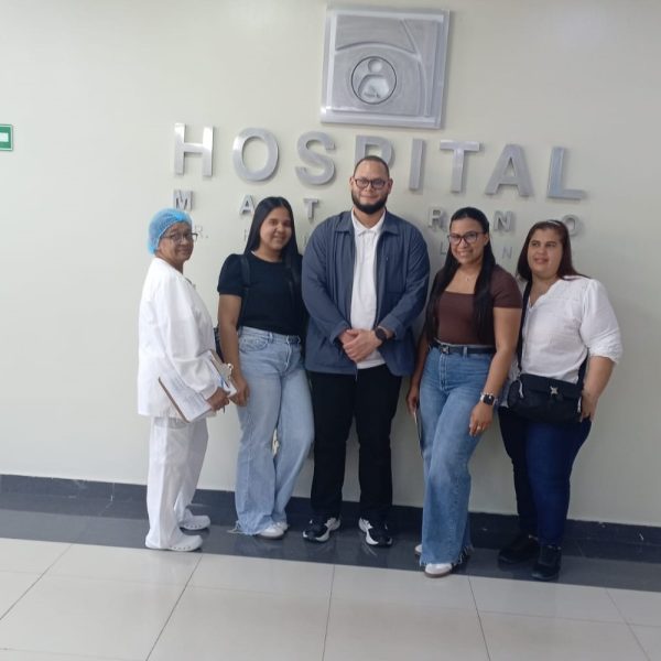 El Hospital Materno Reynaldo Alm&aacute;nzar y Hospital Metropolitano de Santiago realizan intercambio t&eacute;cnico interhospitalario